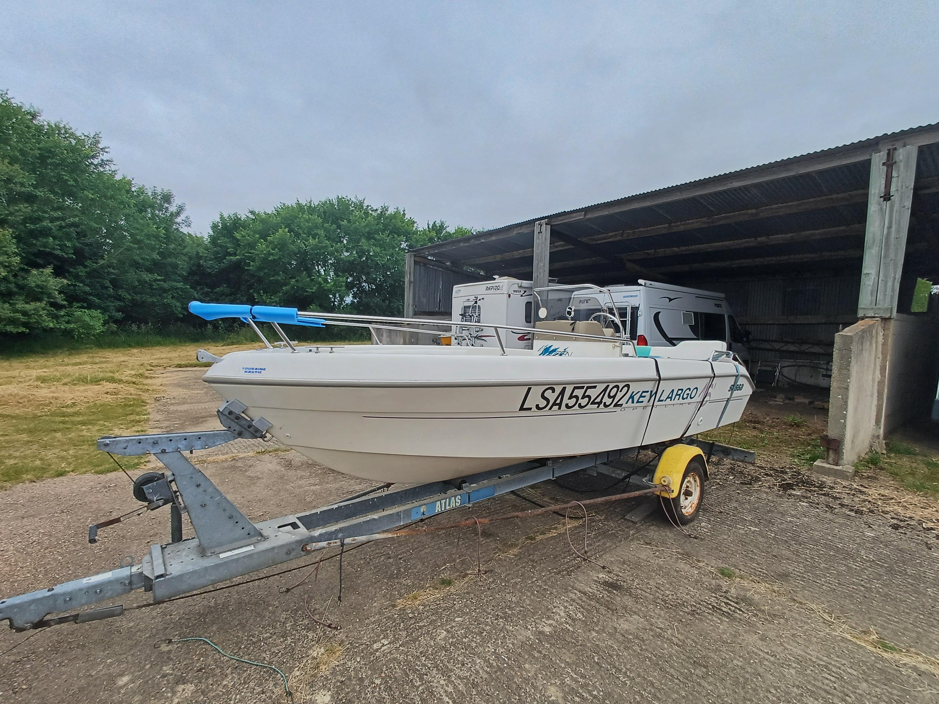 1999 Sessa Marine Key Largo 16