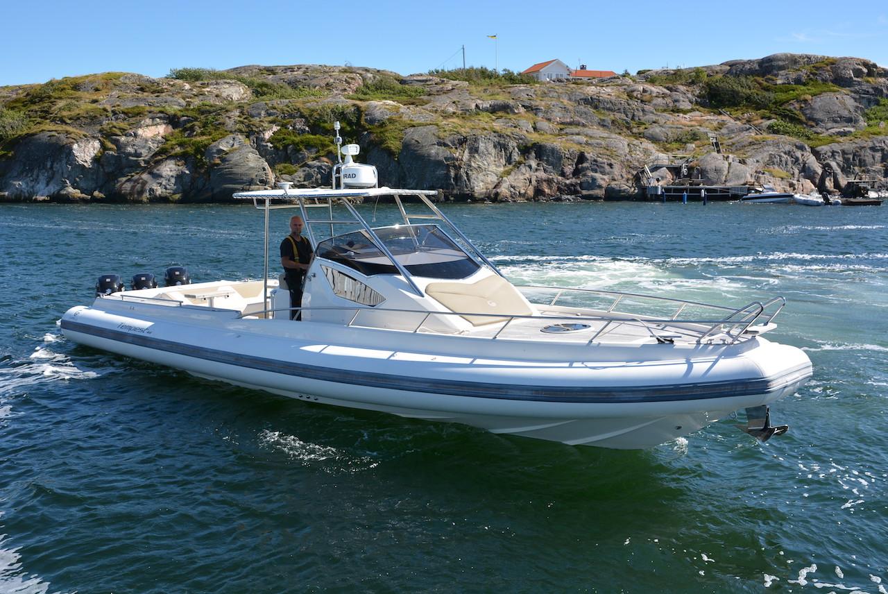 2015 Capelli 44 Tempest