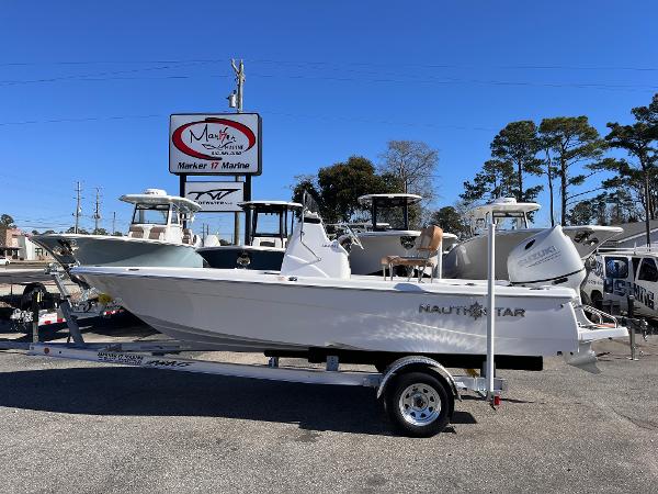 2025 NauticStar 194 Bay
