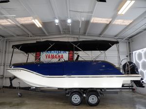 Bayliner XR-7