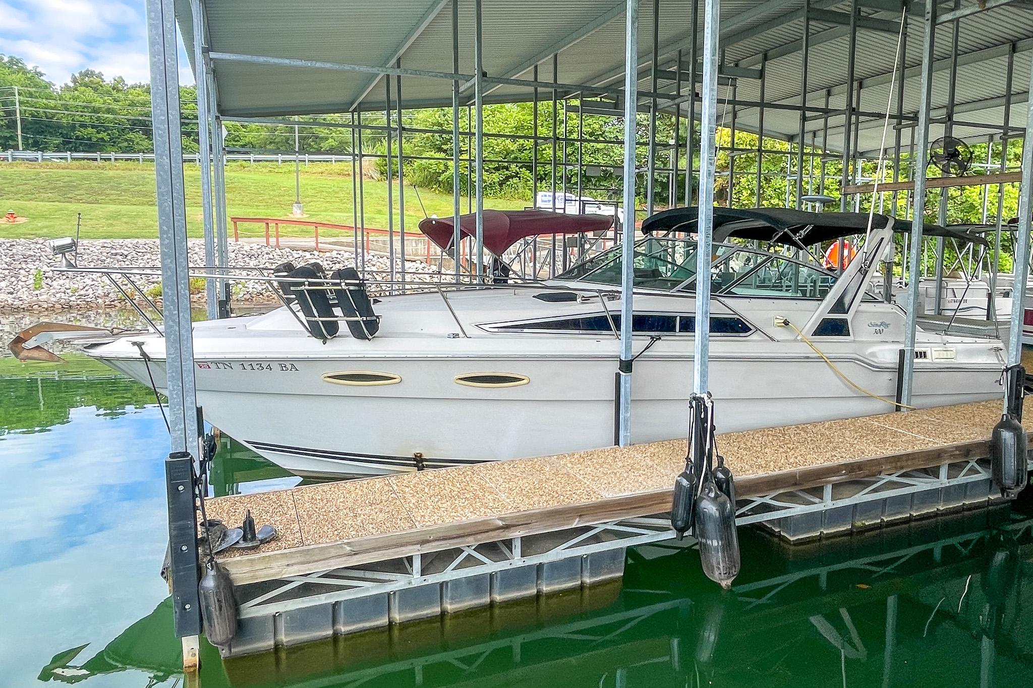 1987 Sea Ray 300 Sundancer
