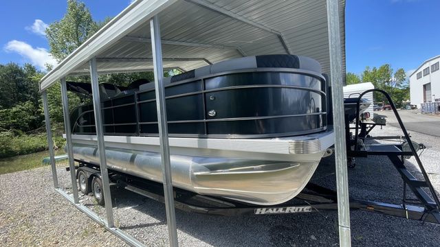 2024 Massimo Marine Lux Craft P-21