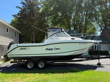 2002 Boston Whaler 255 Conquest