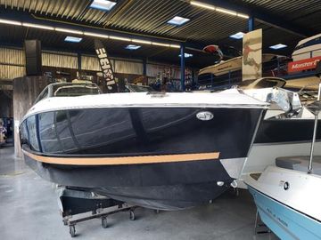 2024 Four Winns H6