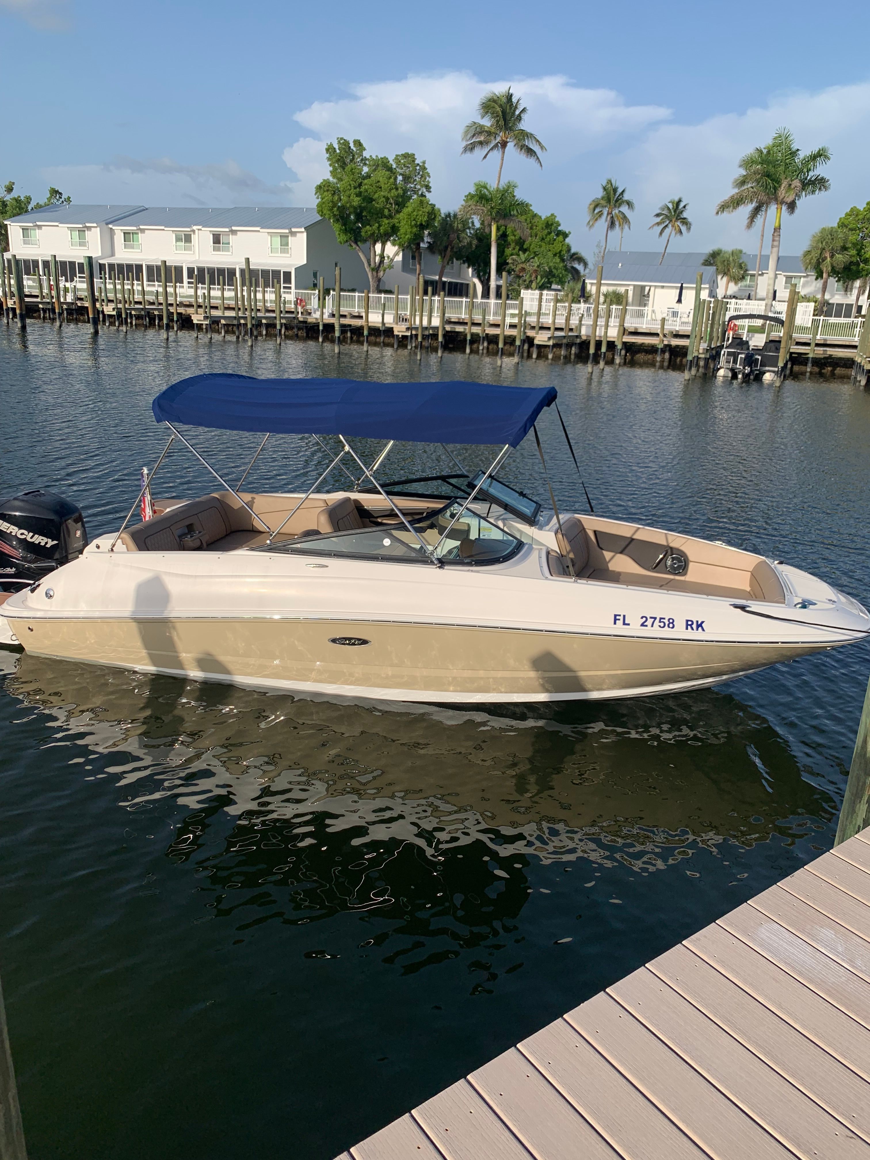 2017 Sea Ray SDX 240 Outboard