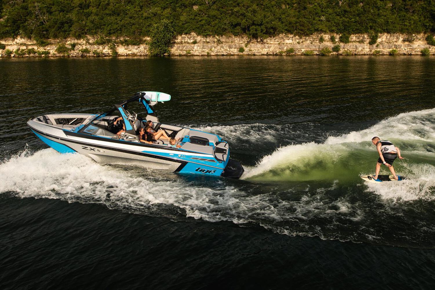 Tige Boat image