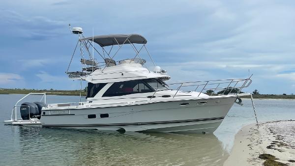 2025 Cutwater C-32 CB