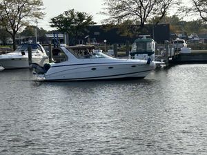 Chris-Craft 320EXPRESS Image 1