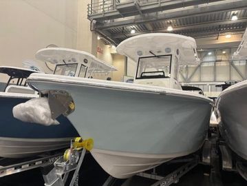 2025 Sea Pro 242 Center Console