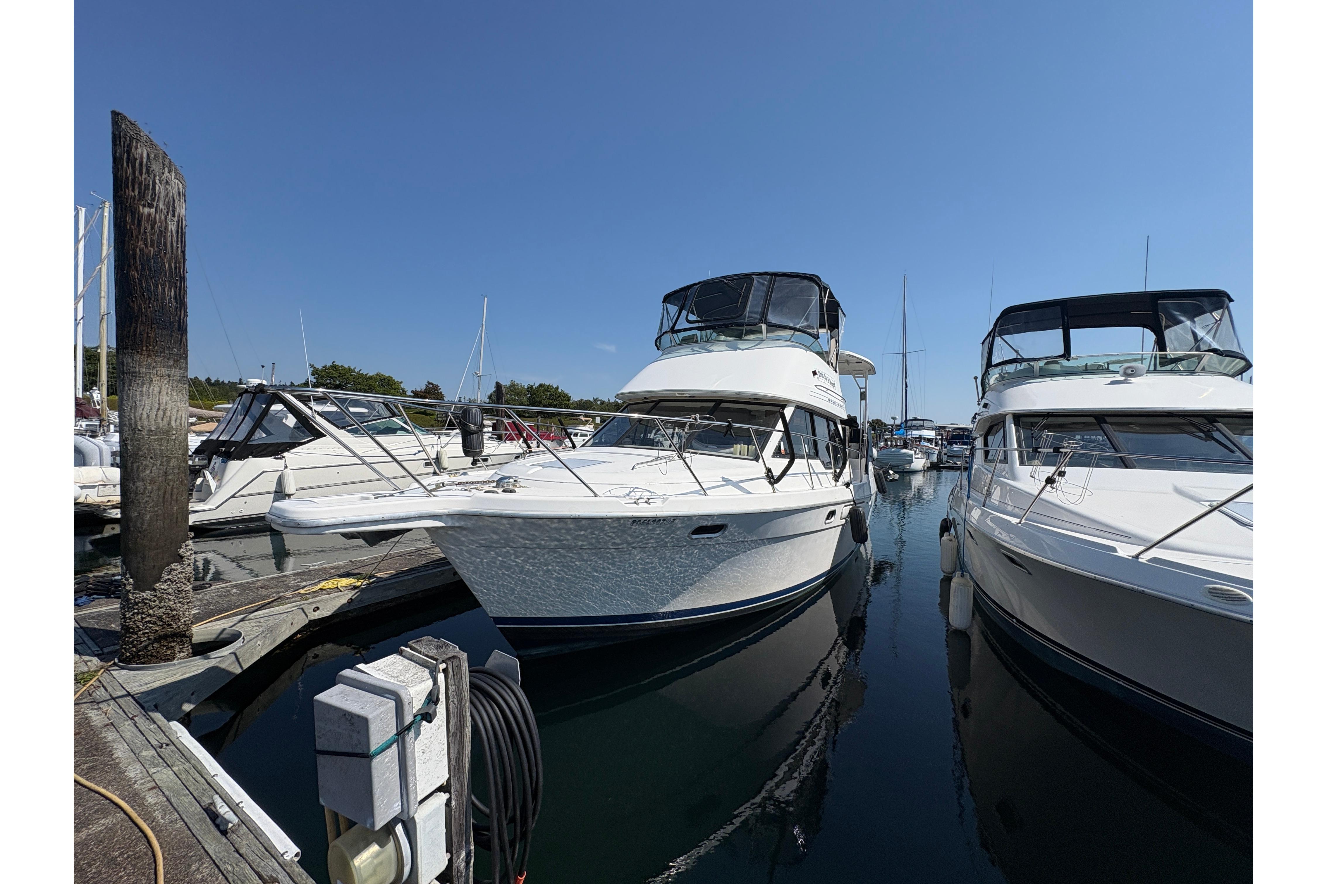 1988 Bayliner 3587 Motoryacht