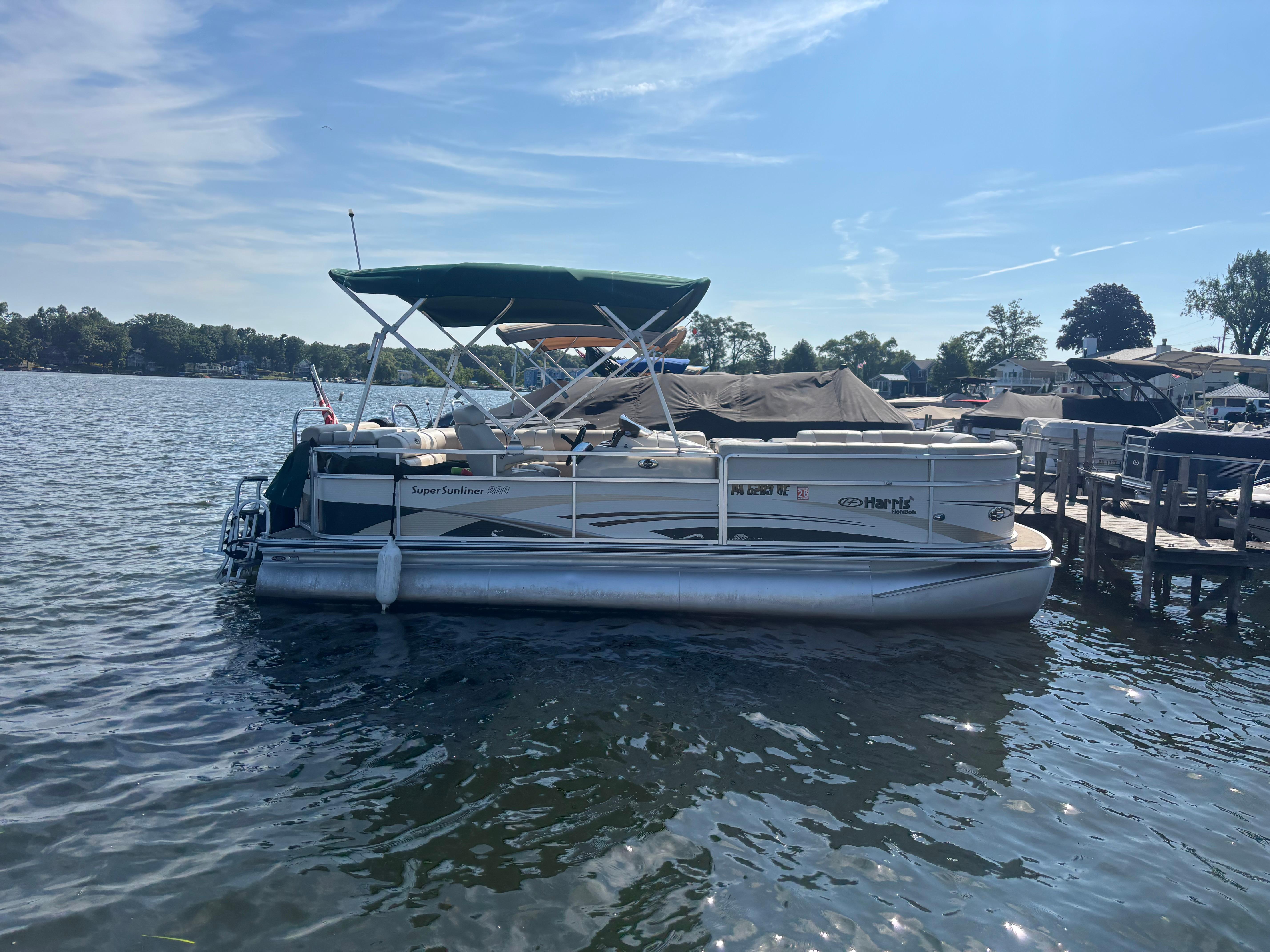 2010 Harris FloteBote 200 Super Sunliner