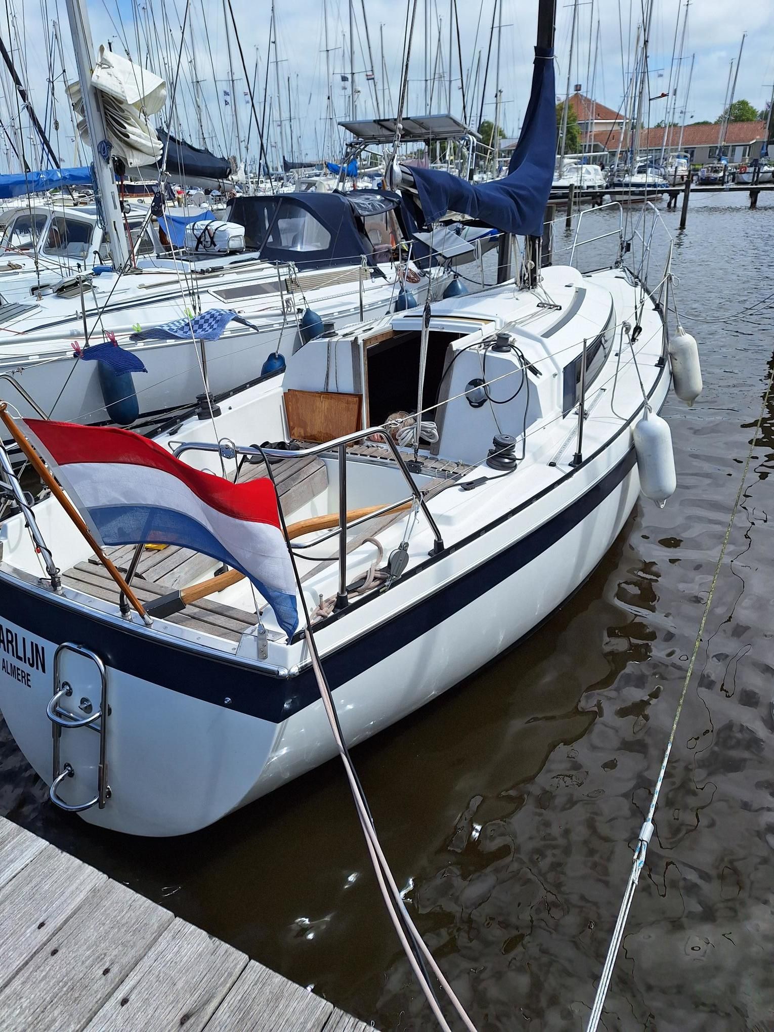 1980 Friendship 28
