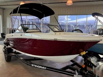 2025 Stingray 172DC