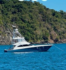 2016 Viking 62 Convertible