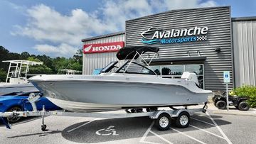 2025 Bayliner Trophy 22 Side Console