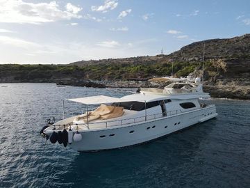 2000 Ferretti Yachts 80