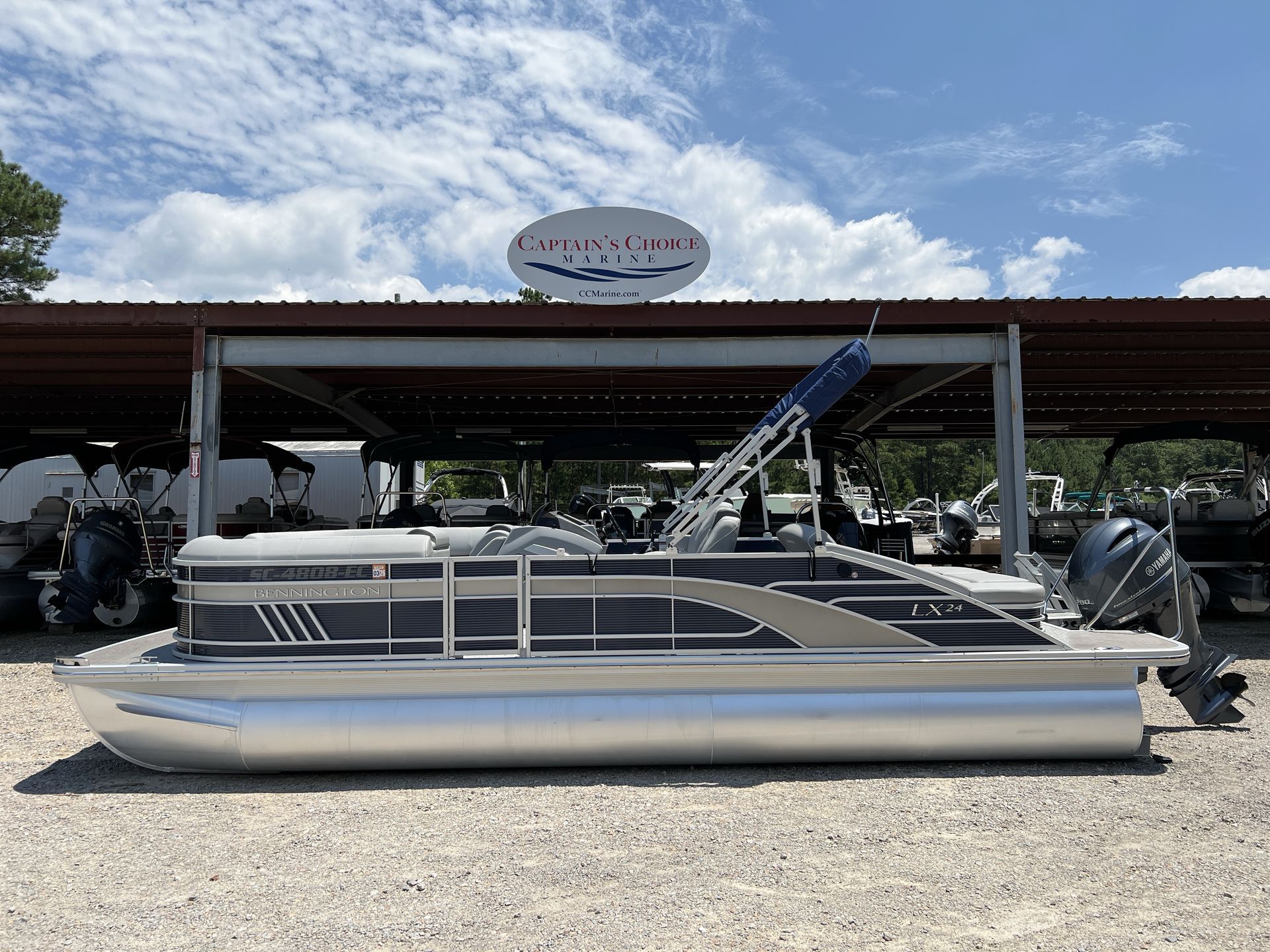 2022 Bennington 24 LXSB