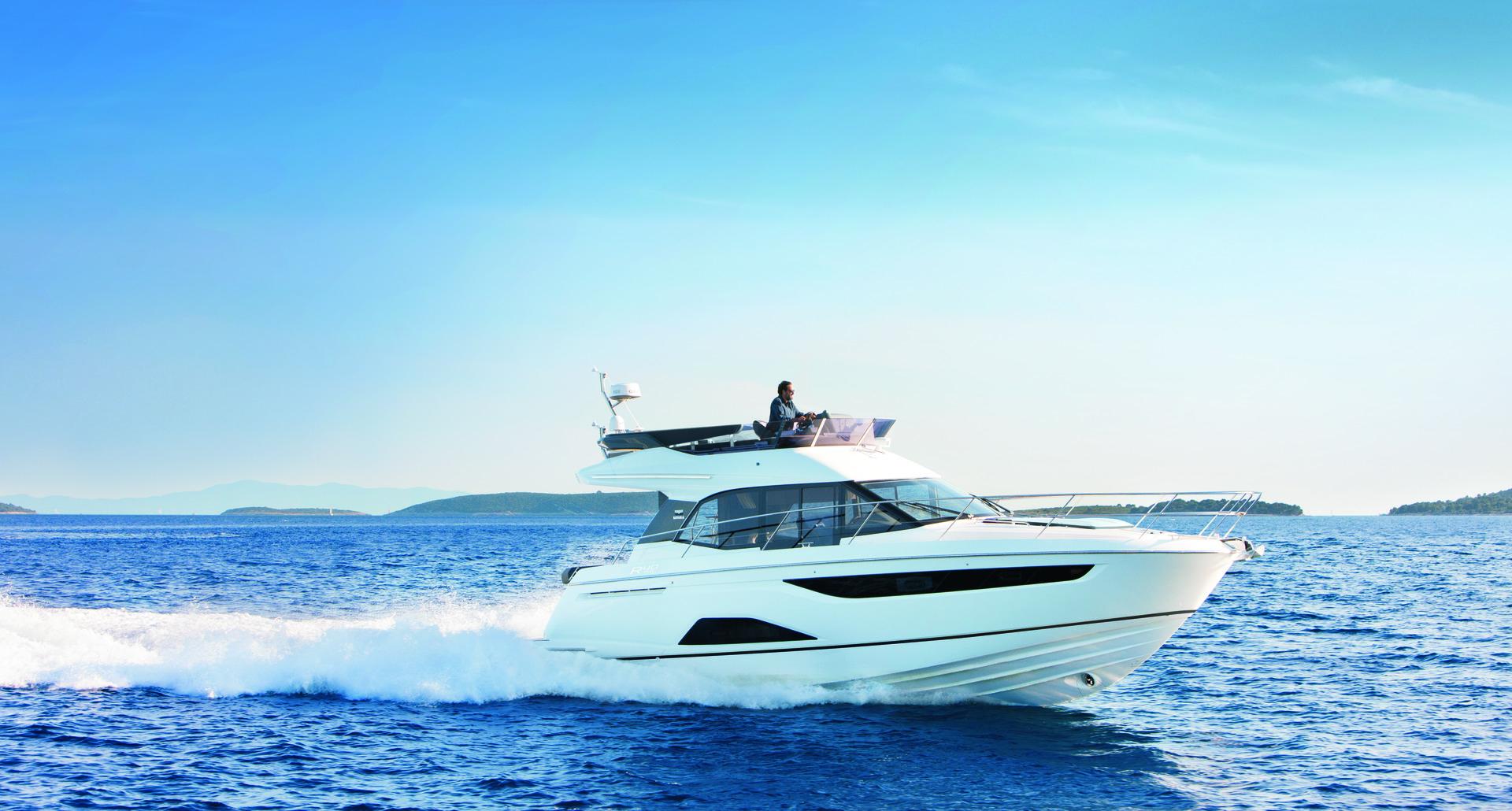 Bavaria R40 Fly