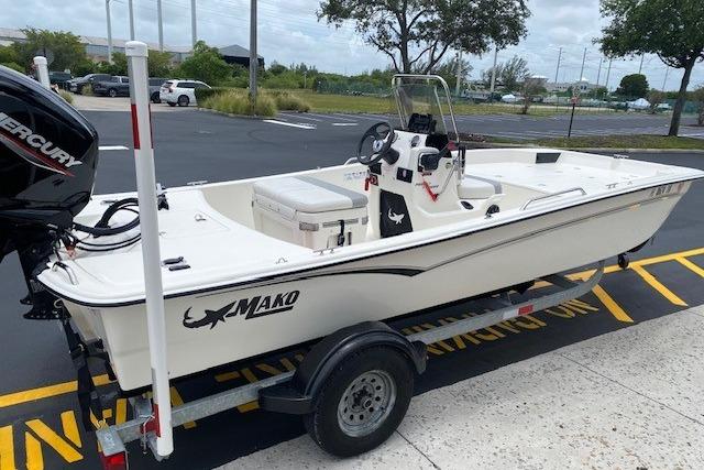 2023 Mako Pro Skiff 17 CC