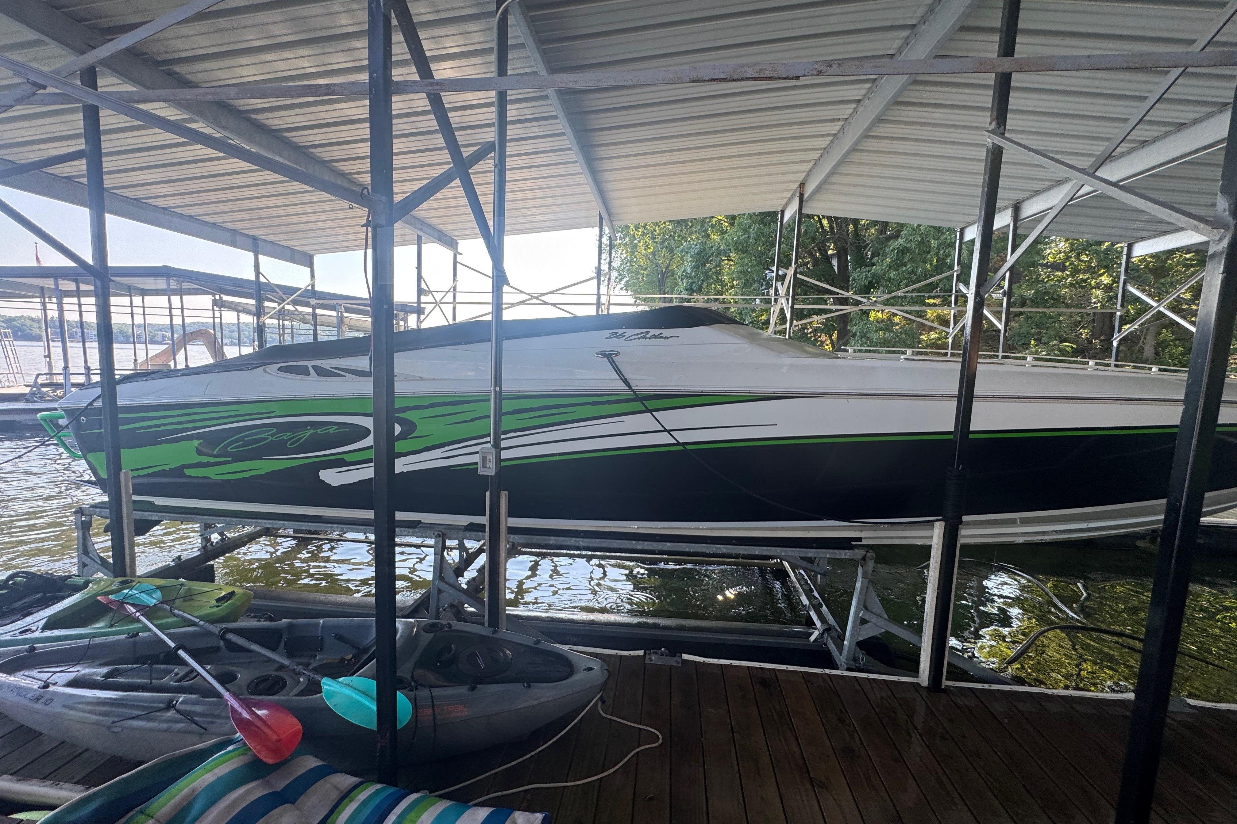 2005 Baja SST 36 OUTLAW