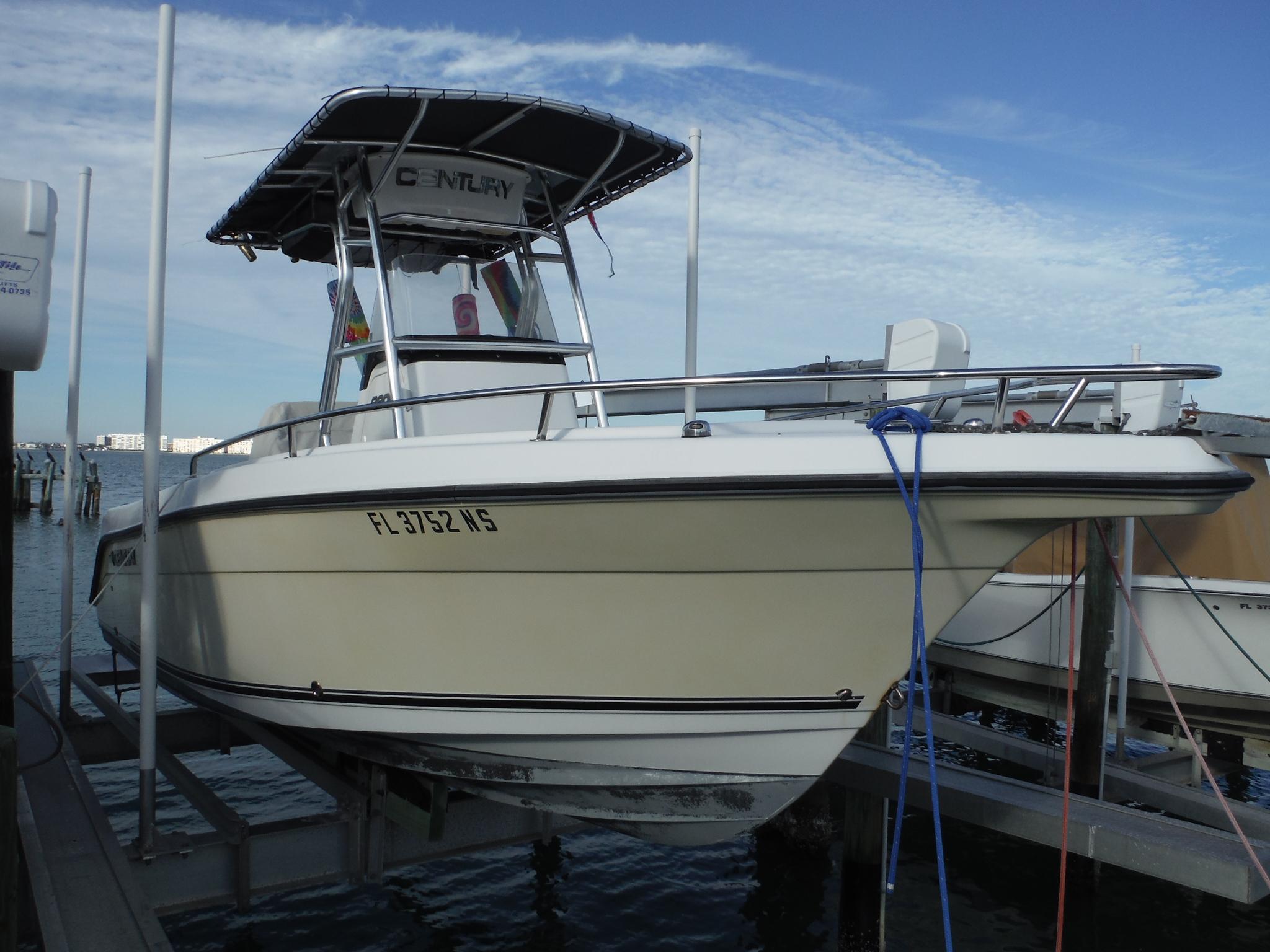 2008 Century 2200 Center Console, Saint Petersburg Florida - boats.com