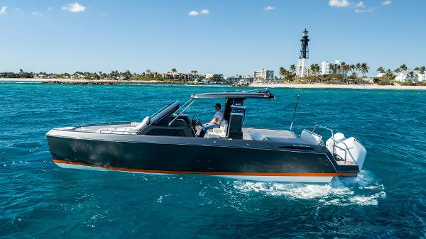 2024 Schaefer V33
