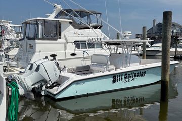 2009 Venture 34 Center Console