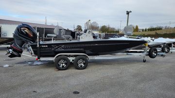 2025 Xpress H22 Bay w/ Yamaha Vmax 200 SHO (In stock!)