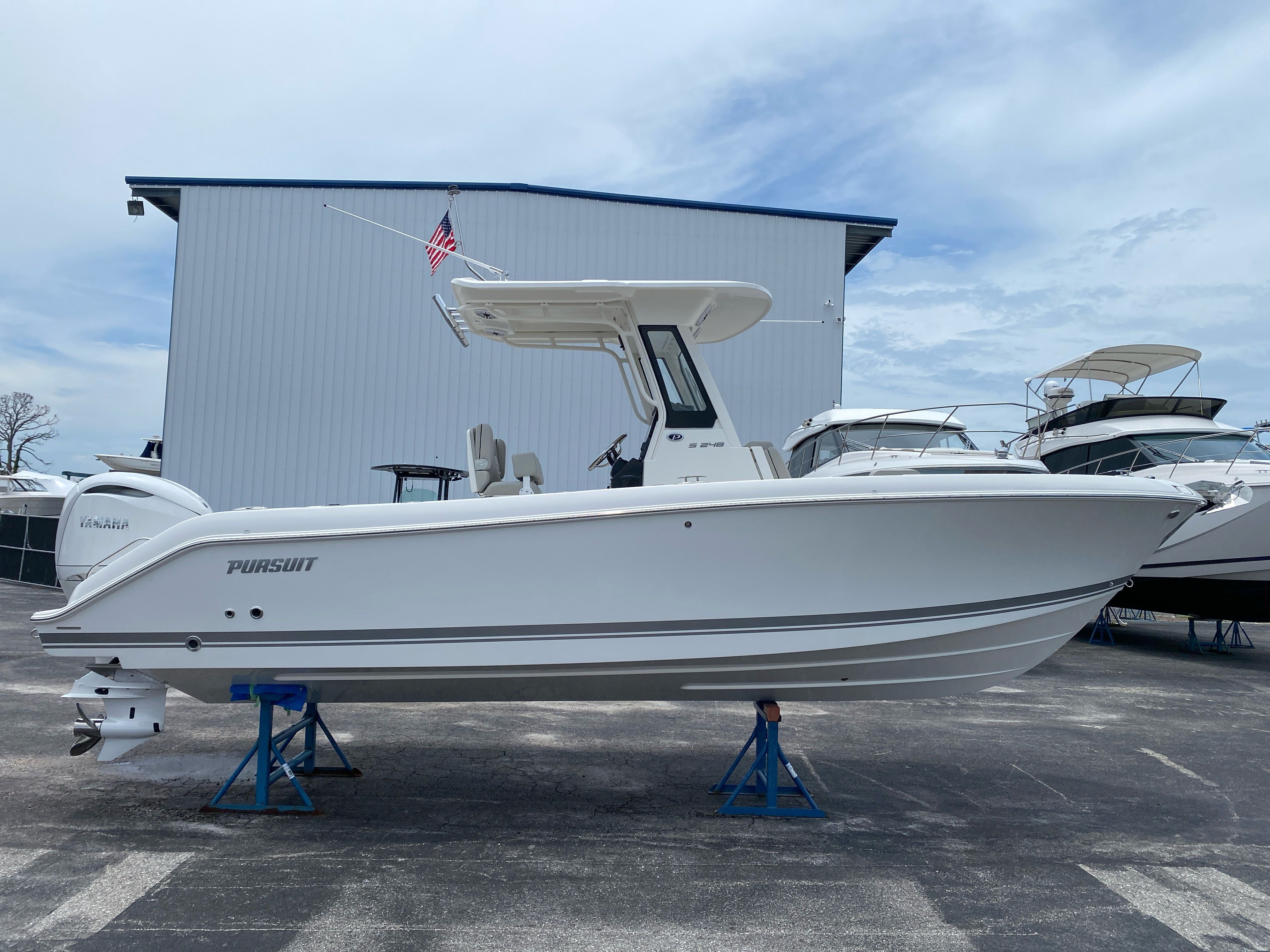 2026 Pursuit S 248