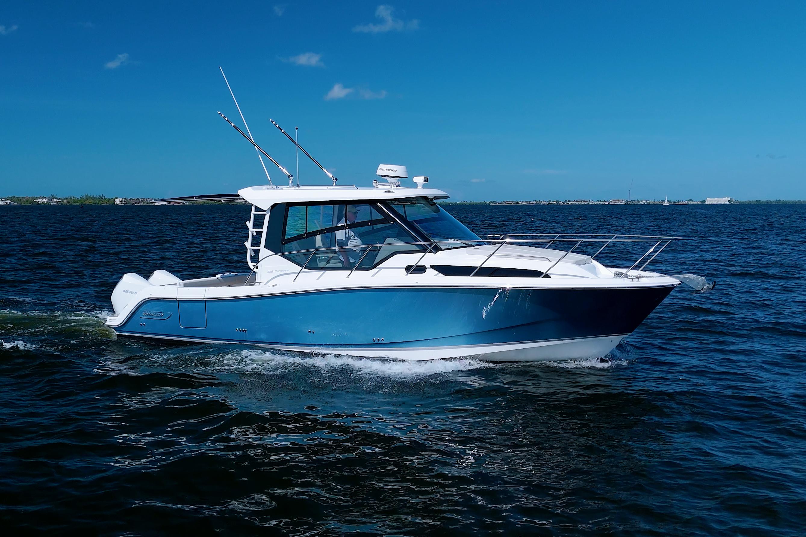2020 Boston Whaler 325 Conquest