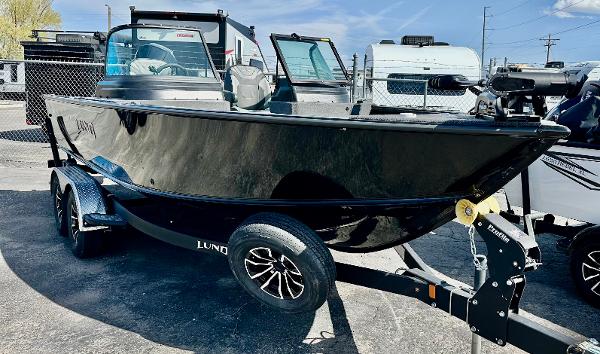 2025 Lund 2075 Impact XS