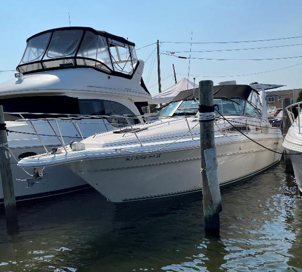 1993 Sea Ray 330 Express Cruiser