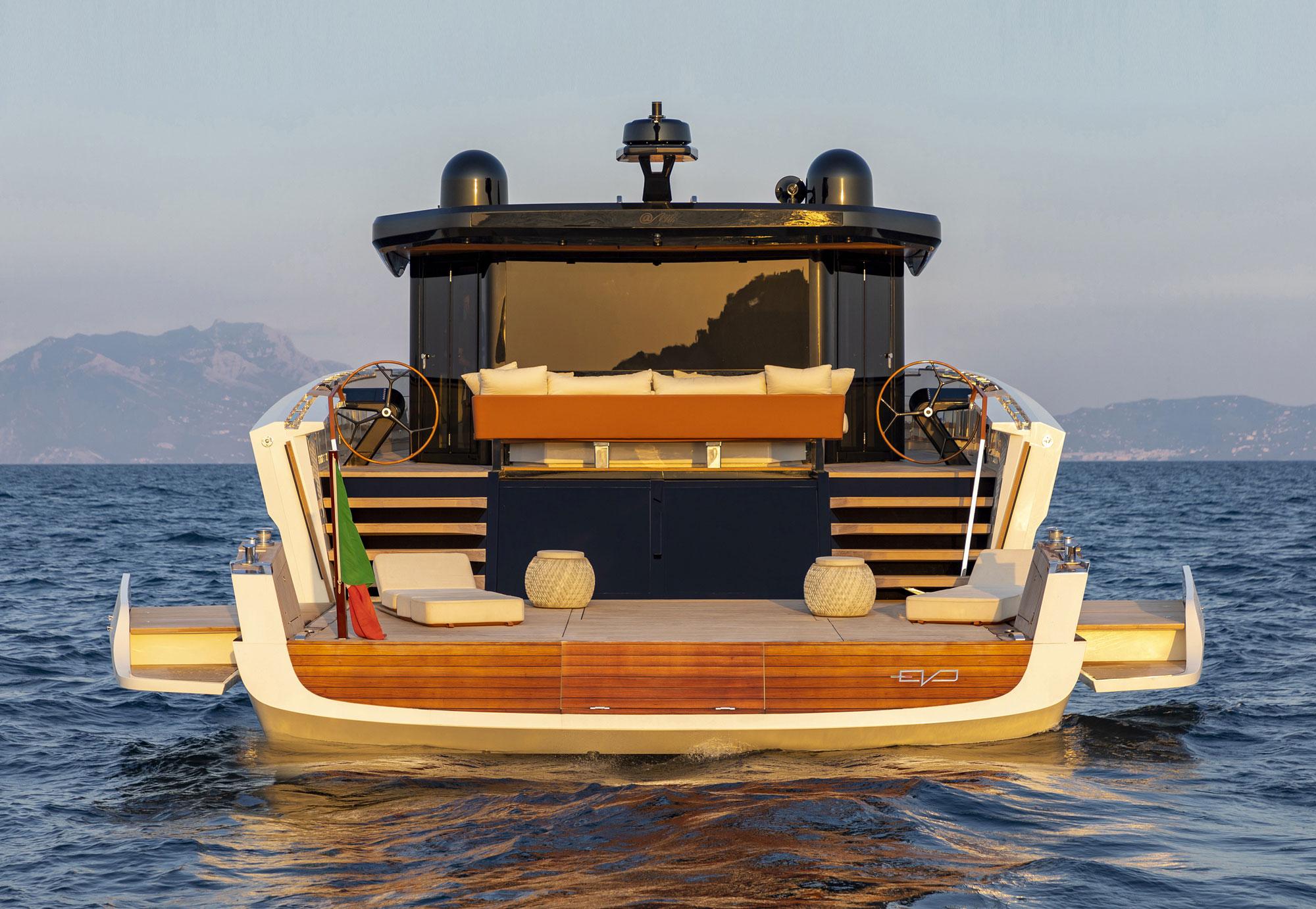 Evo Yachts Boat image