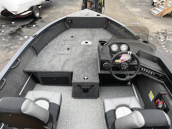 2023 Crestliner 1650 Fish Hawk