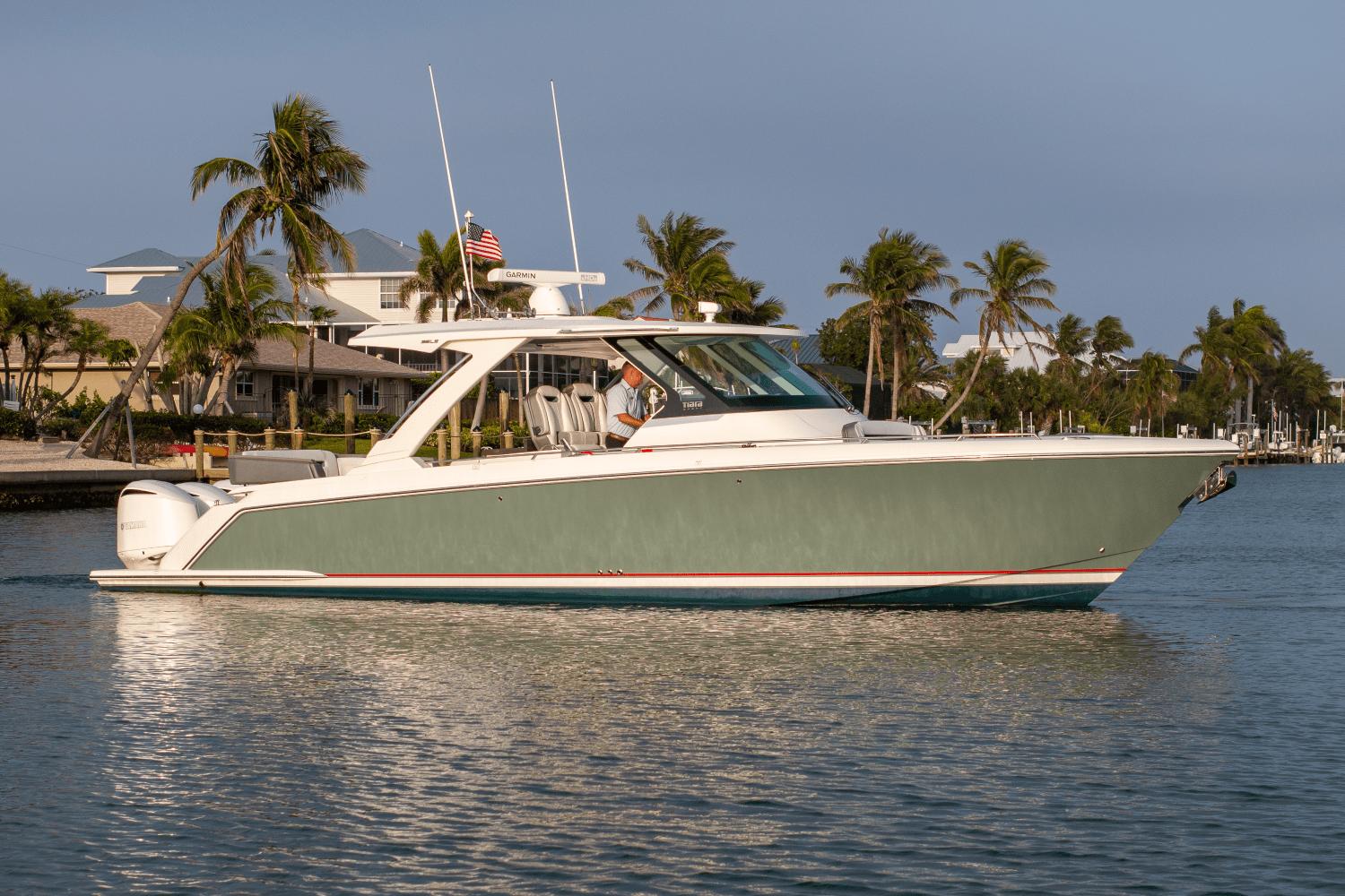 2018 Tiara Yachts 38 LS