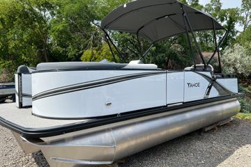 2026 Tahoe TRITOON 2185
