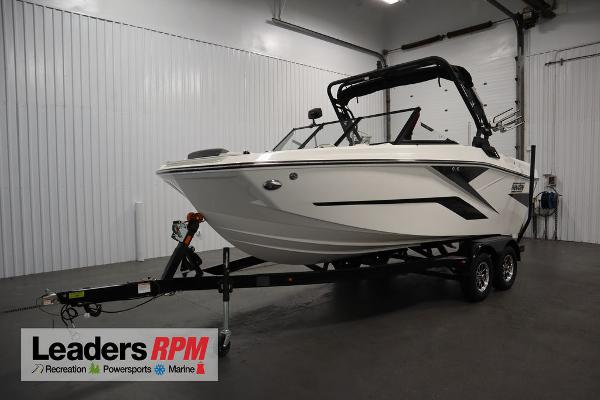 Heyday H20 2024 Heyday H20 boat on trailer in indoor showroom.