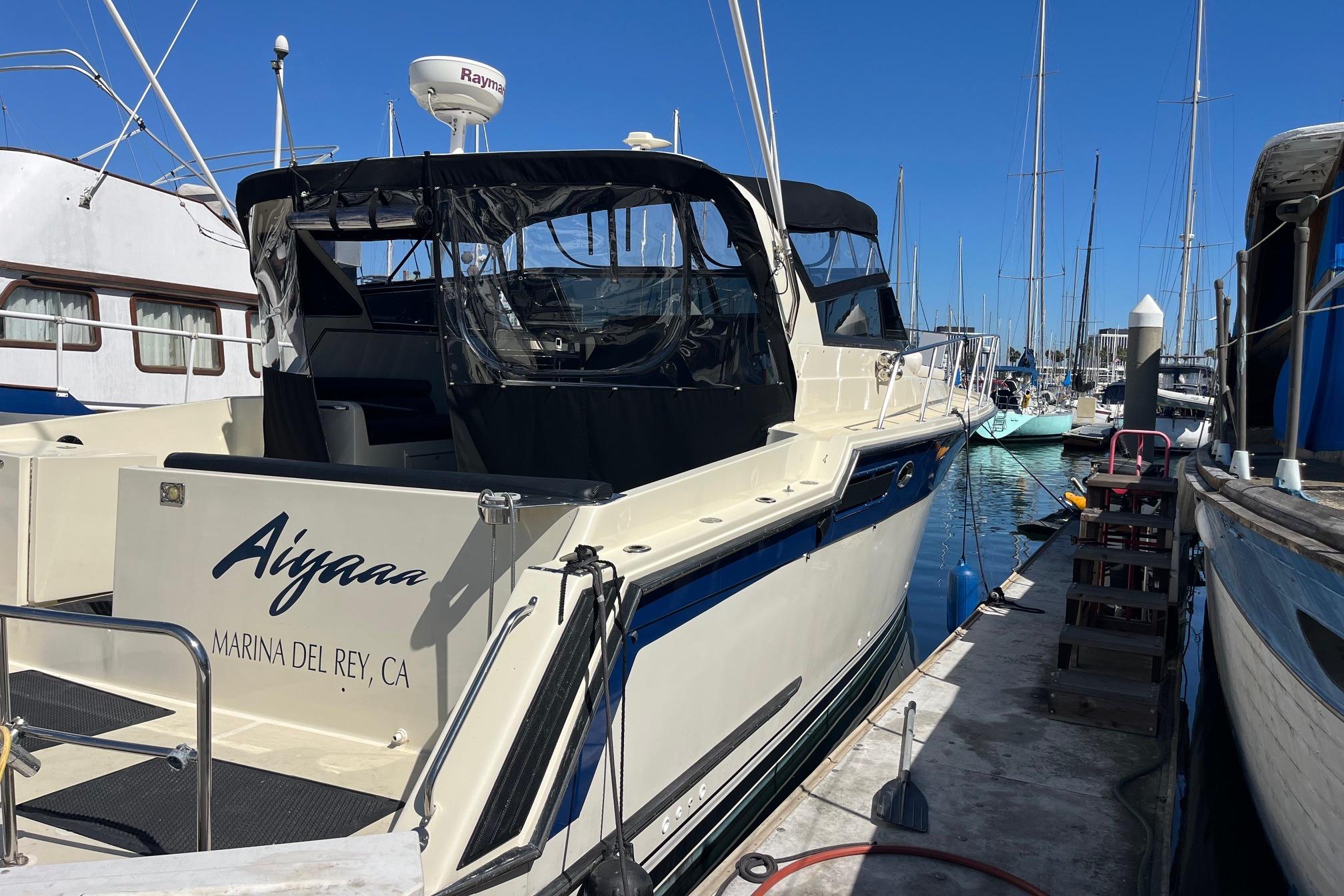 Californian 44 Veneti 1987 Californian 44 Veneti yacht docked at Marina del Rey, CA, under clear blue skies.
