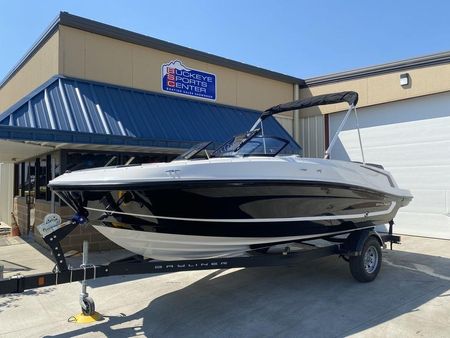 Bayliner Vr5 Bowrider Review Boatsales Com Au