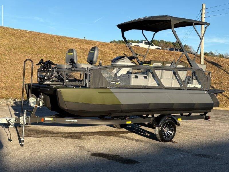 2025 Sea-Doo Switch Fish 21' 230HP