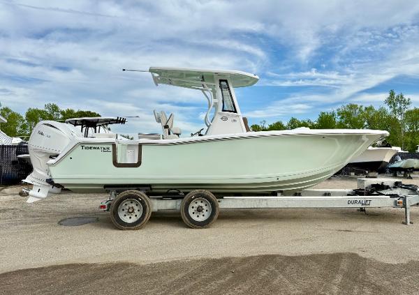 2025 Tidewater 256 LXF