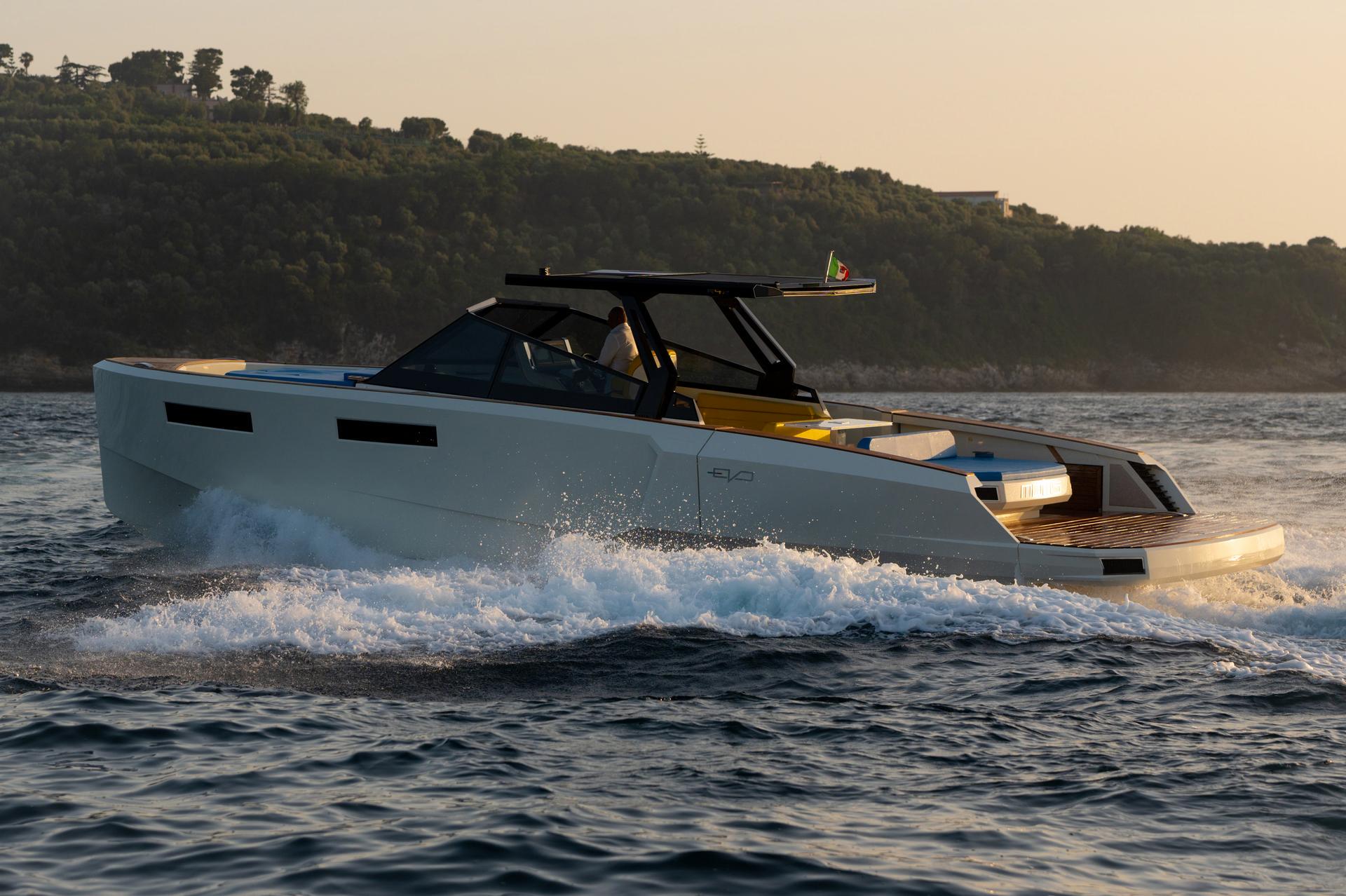 Evo Yachts Boat image