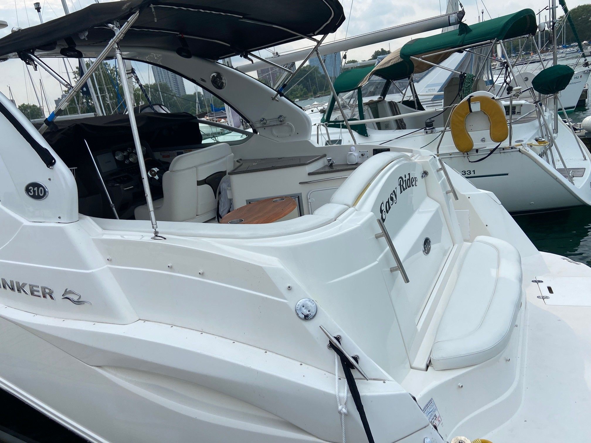 2011 Rinker 310 Express Cruiser