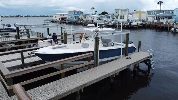 2007 Edgewater 318CC