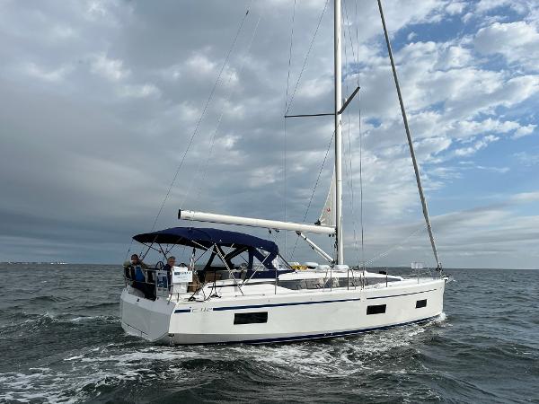 Bavaria C42