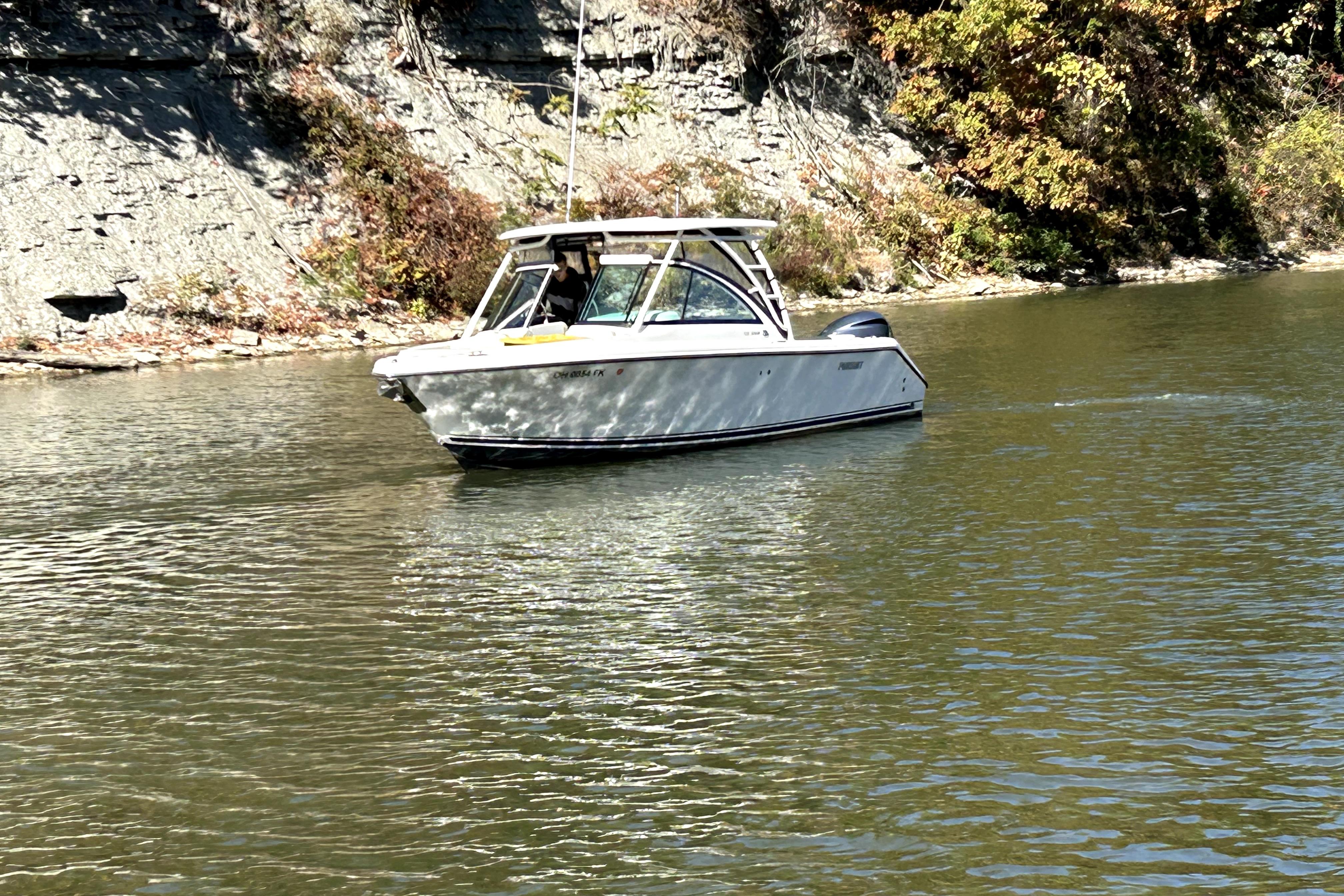 2014 Pursuit DC 265 Dual Console