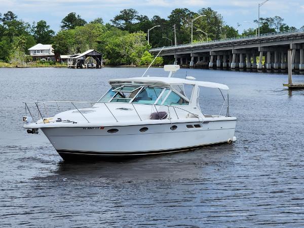 2001 Tiara Yachts 3100 Open