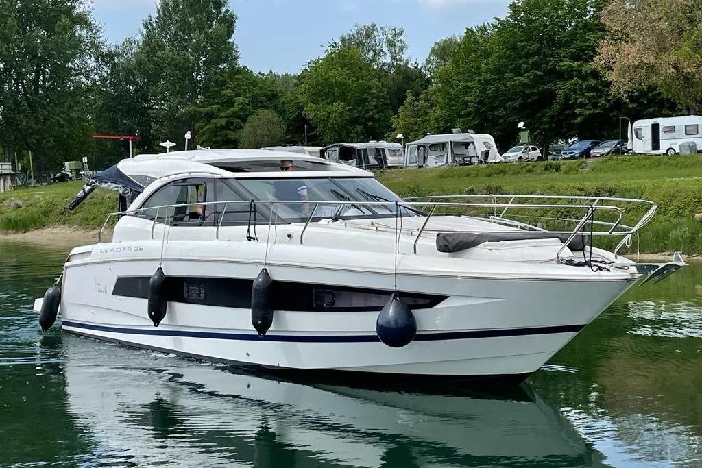 2019 Jeanneau Leader 36