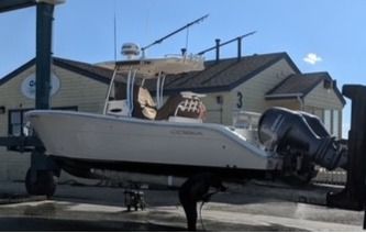 2016 Cobia 277 Center Console