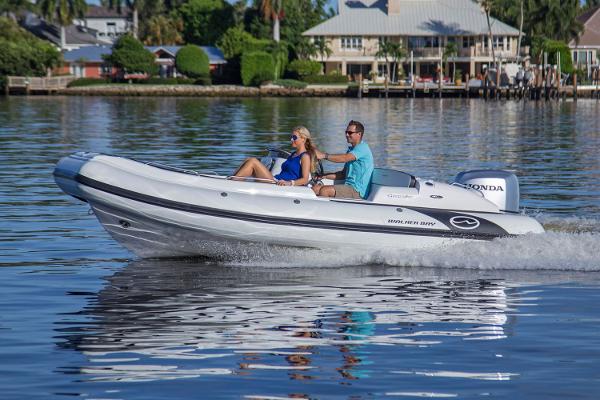2025 Walker Bay Generation 525 DLX
